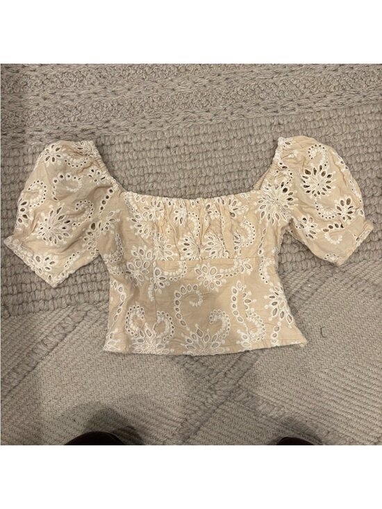 Tops - Label Puff Sleeve Crop Top